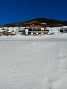 Bergdiamant Nauders durante o inverno