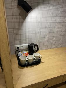 Kaffi- og teaðstaða á MODRZEW - noclegi w Pyzówce