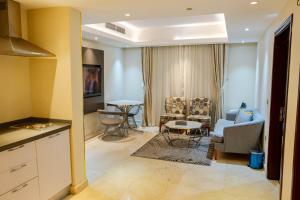 Posezení v ubytování Nersyan Taiba Hotel Apartments