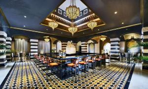 Restaurace v ubytování Steigenberger Alcazar + 37 fotografií