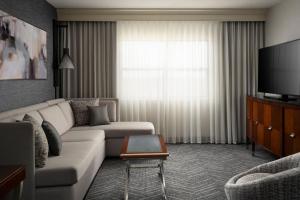 Posezení v ubytování Minneapolis Marriott Northwest