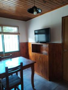 Televisyen dan/atau pusat hiburan di URITORCO la casita