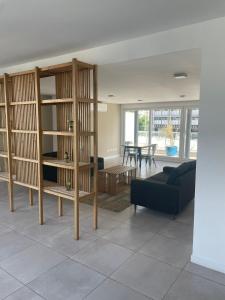 a living room with a couch and a table at Palermo Apartamento Buenos Aires in Buenos Aires