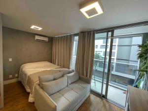 Ruang duduk di Hospede-se sem sair de casa +28 gambar