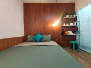 Ein Bett oder Betten in einem Zimmer der Unterkunft Banana homestay( Chuối Homestay)