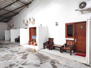 Φωτογραφία από το άλμπουμ του RedDoorz near Prambanan Temple σε Klaten