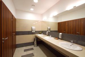 Koupelna v ubytování Hotel Komfort