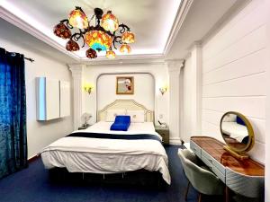 Ein Bett oder Betten in einem Zimmer der Unterkunft Như Bình Hotel
