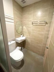 Koupelna v ubytování A’s Penthouse - Calbayog + 10 fotografií