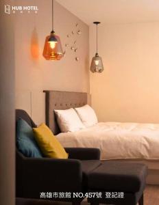 Postel nebo postele na pokoji v ubytování Hub Hotel Kaohsiung Yawan Branch