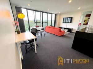 Fancy in Phillip - 2bd 2bth Apt!的休息区