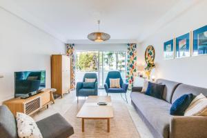 Et opholdsområde på Deluxe Apartment Gran Marbella