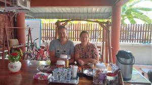 Nápoje v ubytování บ้านเรือนไทยมะลิเมืองเก่า