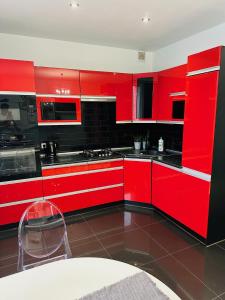 Kuchyňa alebo kuchynka v ubytovaní Rynek Apartament