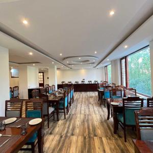 Restaurant o un lloc per menjar a Hotel Maryul Kargil