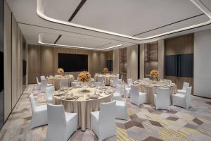 Khu vực ghế ngồi tại Marriott Executive Apartments Hangzhou +55 ảnh