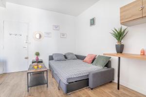 Posedenie v ubytovaní Chez Delphine - Studio tout confort avec terasse sur le Vieux Port centre ville - proche du Panier