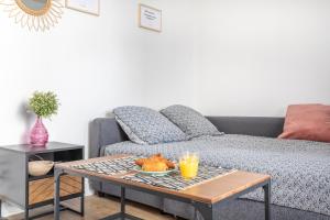 Posedenie v ubytovaní Chez Delphine - Studio tout confort avec terasse sur le Vieux Port centre ville - proche du Panier