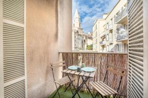 Balkón alebo terasa v ubytovaní Chez Delphine - Studio tout confort avec terasse sur le Vieux Port centre ville - proche du Panier