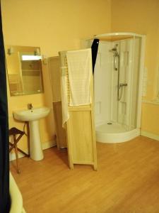 Ванна кімната в Demeure XIXe Beauval-en-caux