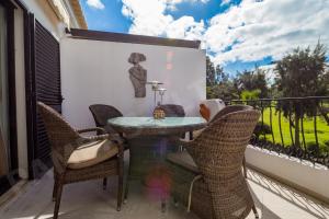 Balkón nebo terasa v ubytování Pampas Altogolfe 2 Bedroom Apartment