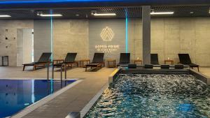 Bazén v ubytování Aspen Prime Ski & Bike Resort - basen, sauna, jacuzzi, siłownia w cenie pobytu nebo v jeho okolí + 37 fotografií