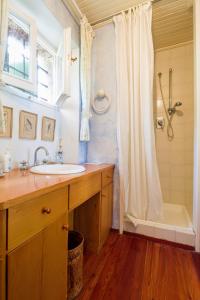 Un baño de Casa Capitani by VacaVilla