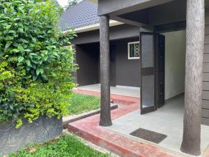 Imagen de la galería de Bwindi Guest House, en Kinkizi