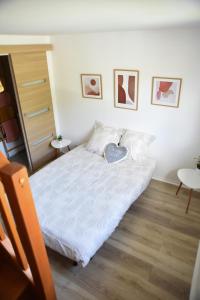 Zdjęcie z galerii obiektu Gite & Spa La Perle Verte w mieście Versainville