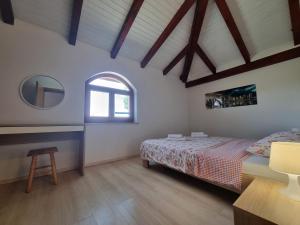 Posteľ alebo postele v izbe v ubytovaní Cherry House