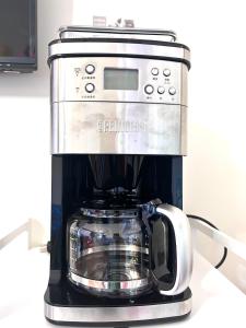 徠七淘親子民宿的咖啡和沏茶工具