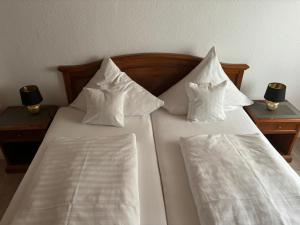 Postel nebo postele na pokoji v ubytování Hotel Mietz