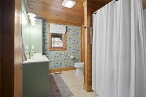 Gallery image of The Graystone Lodge in Big Canoe in Jasper