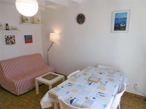 Posteľ alebo postele v izbe v ubytovaní Maisonnette 3 pièces 4-5 personnes proche de l'océan - WIFI - Lenaig