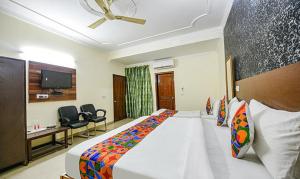 TV a/nebo společenská místnost v ubytování Hotel Smart Stay