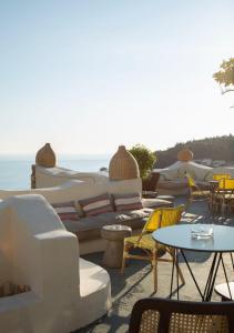 Gallery image of Zoe Hora in Dhërmi +73 photos