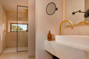 Koupelna v ubytování Hotel Valldemossa - The new brand by It Mallorca