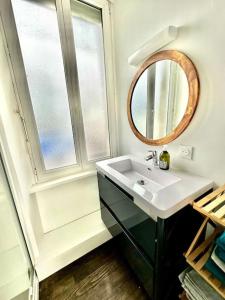 Ванная комната в La dolce Vita/maison/5km plages