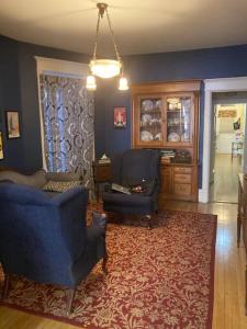 Gallery image of Comfy room in northside Chicago B&B - 1c in Chicago