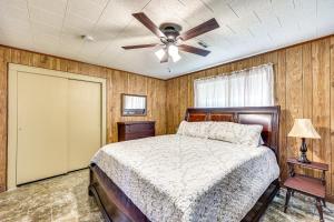 Легло или легла в стая в Countryside Marion Retreat Near Fishing and Trails!