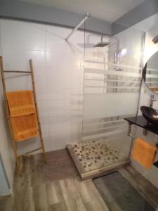 Un baño de Studio vue mer