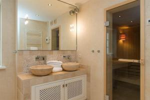 Koupelna v ubytování Haus-Meerblick + 19 fotografií