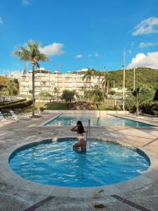 Bazén v ubytování Tropical Villa Ocean View nebo v jeho okolí
