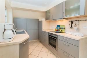 Η κουζίνα ή μικρή κουζίνα στο Haus-Fili +5 φωτογραφίες