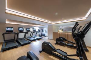 ฟิตเนสเซ็นเตอร์และ/หรือเครื่องออกกำลังกายที่ InterContinental Grand Stanford Hong Kong by IHG