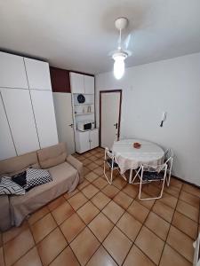 Zonă de luat masa în acest apartament