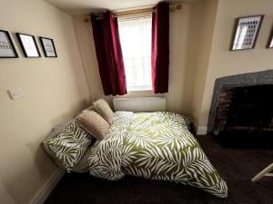 Katil atau katil-katil dalam bilik di The Hideaway Holywell 1