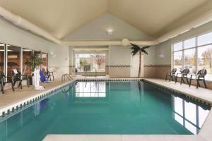 Gallery image of Country Inn & Suites by Radisson, Bentonville South - Rogers, AR in Rogers