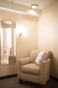 Posezení v ubytování Radisson Hotel Duluth-Harborview