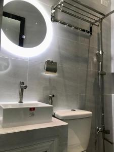 Vonios kambarys apgyvendinimo įstaigoje Tiny House Air BnB